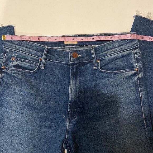 MOTHER MID RISE DAZZLER CROP FRAY WERE ALL IN THIS TOGETHER NWOT - Picture 9 of 16